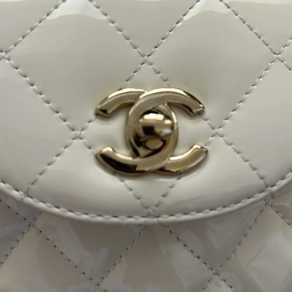 Chanel 2023 patent leather hobo bag